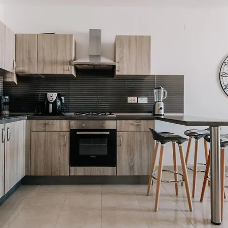 Bugibba's Heart 1br Flat St. Paul's Bay