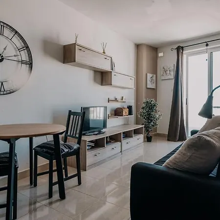 Bugibba's Heart 1br Flat * St. Paul's Bay
