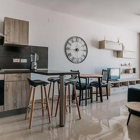 Bugibba's Heart 1br Flat St. Paul's Bay