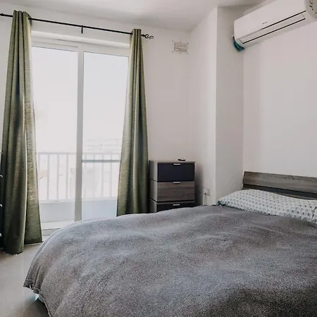 Bugibba's Heart 1br Flat Apartment